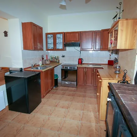 Everlast 4* Štúrovo