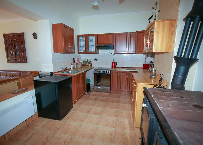 Everlast 3* Štúrovo